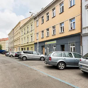 Easy Housing Прага