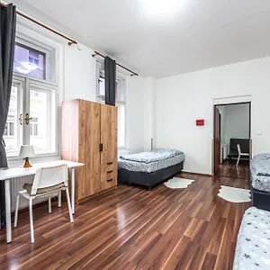  Apartment Kamenicka 23