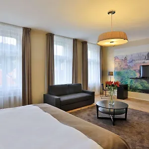 Lejlighedshotel &, Prag